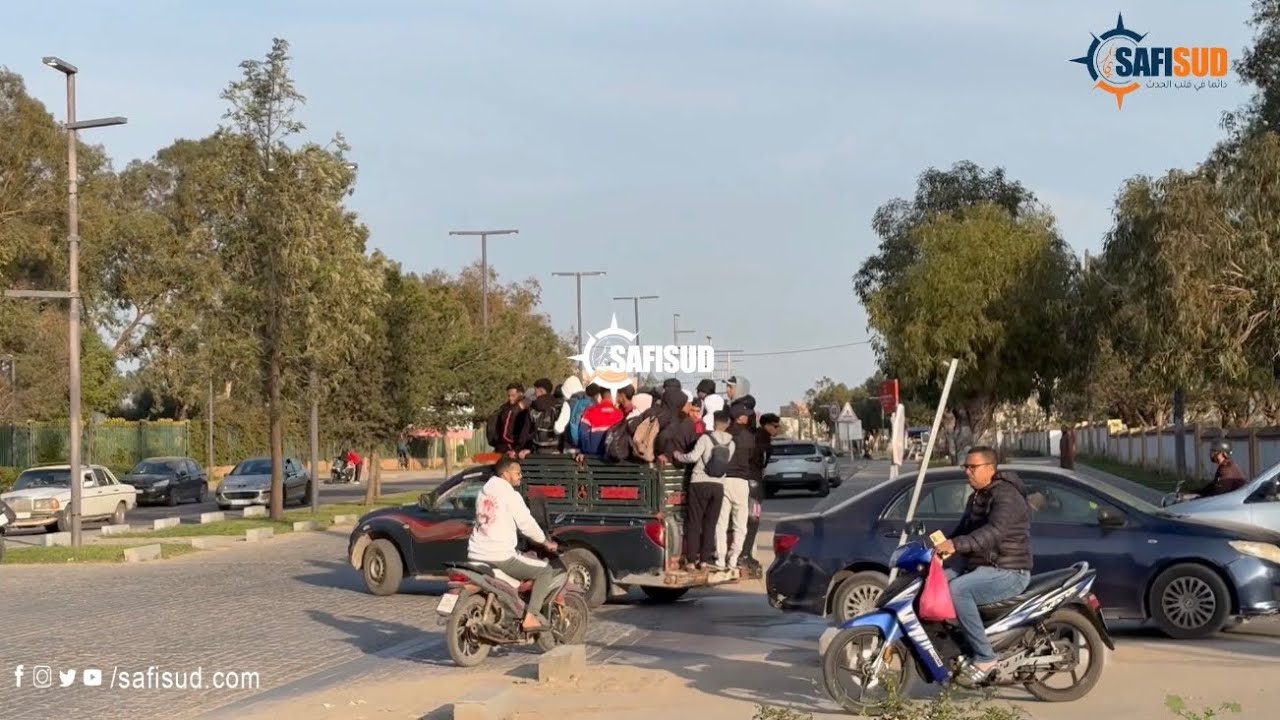 جماهير أولمبيك آسفي في الطريق إلى الزمامرة لتشجيع الفريق في مواجهة حاسمة أمام أولمبيك الدشيرة