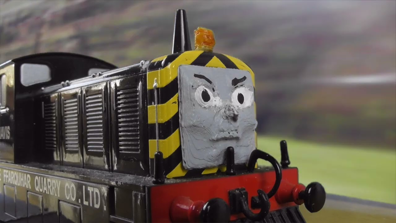 HORNBY/BACHMANN Mavis & The Lorry