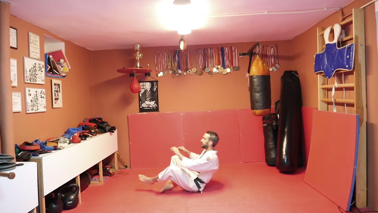 Jak się robi PADY(Ukemi waza)?  cz.1 🥋🥋🥋 Ju-jitsu, MMA, Judo, Akido, Karate