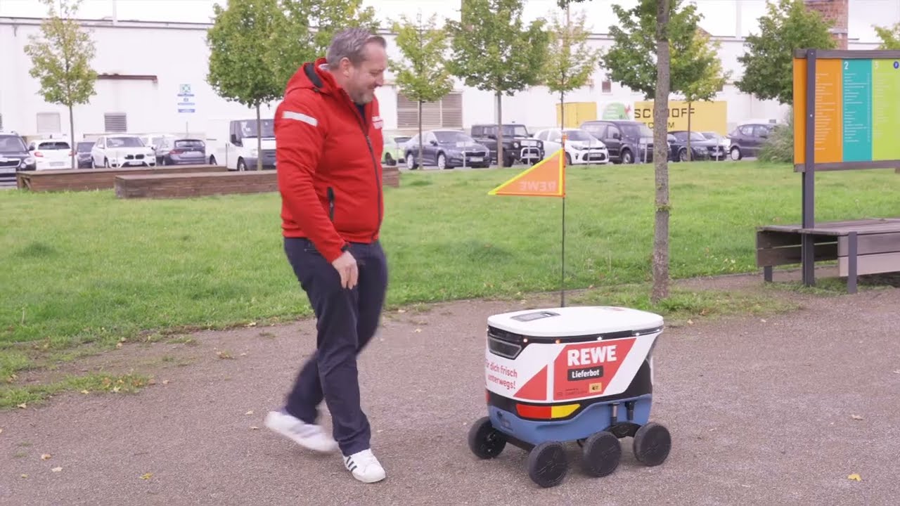 Rollende &ldquo;Warenk&ouml;rbe&ldquo; bringen&rsquo;s in Hamburg:&nbsp;REWE startet autonom fahrendes Einkaufskonzept