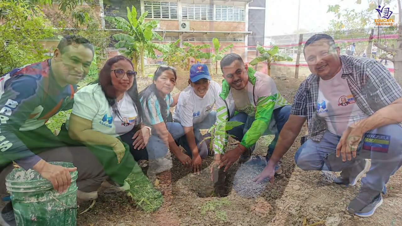 Movimiento de Maestras y Maestros lanzamiento de campaña ecológica 
