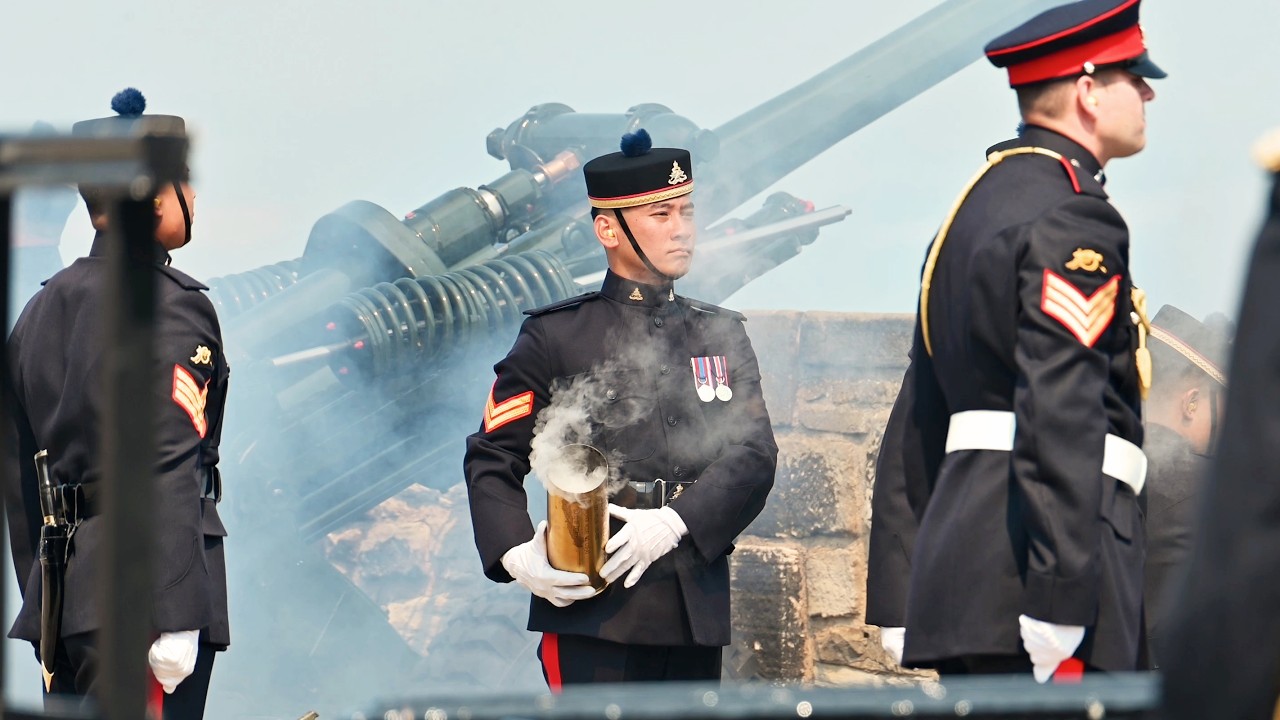 The Royal Horse Artillery and The King's Gurkha Artillery, 21 Gun Salute Edinburgh Castle