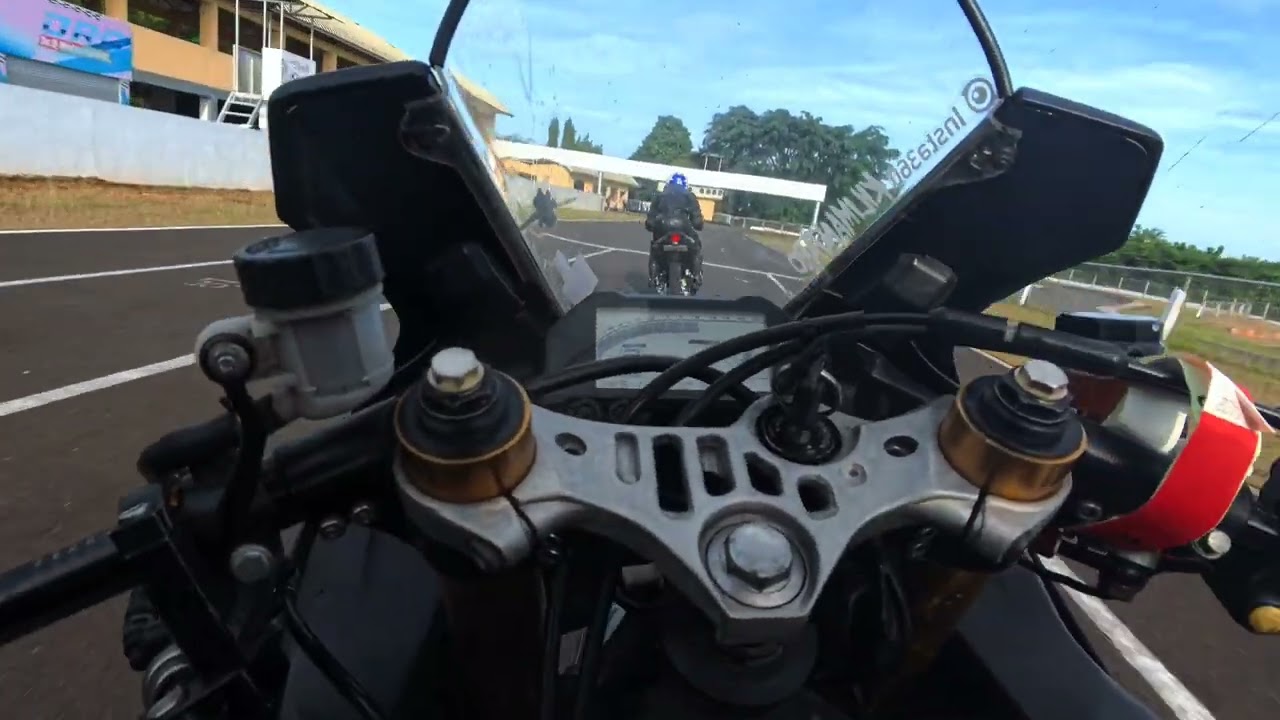SUNDAYTRACKDAY,CARL BALBONTIN GRINDING #nocopyrightinfringementintended #nocopyrightintended 