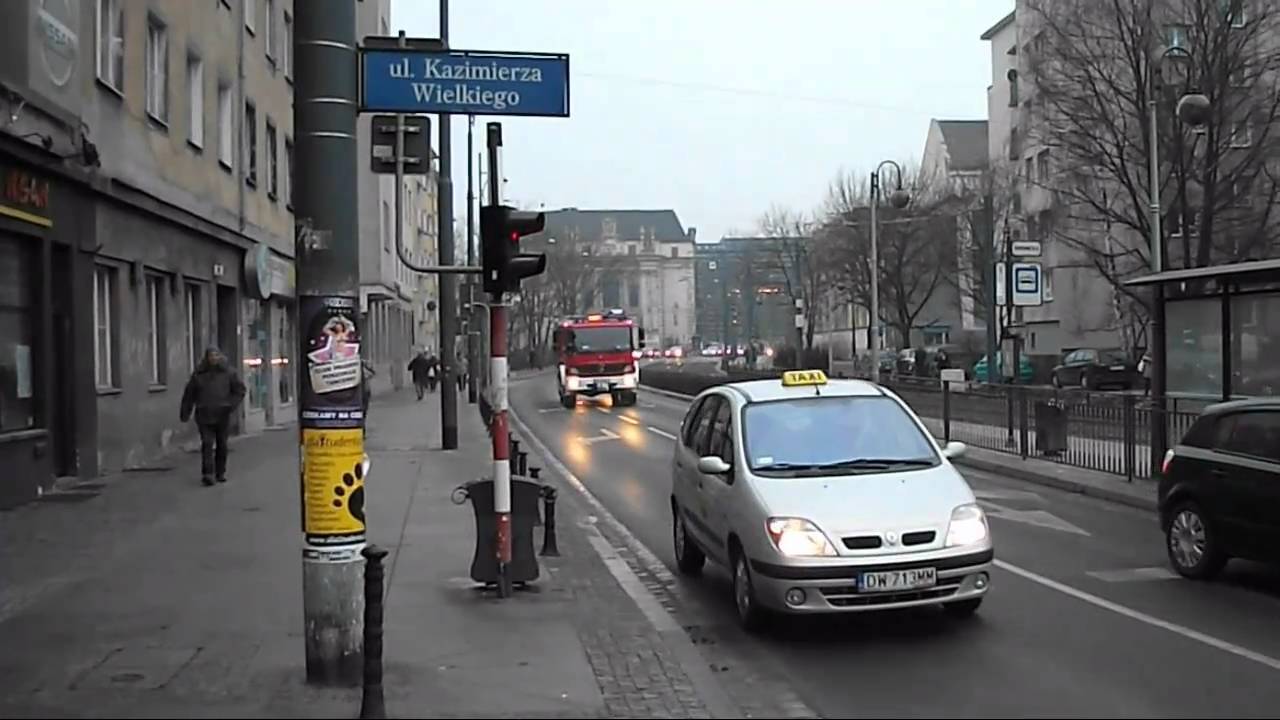 Alarmowo 301[D]21 i 301[D]51 z JRG 1 Wrocław do pożaru