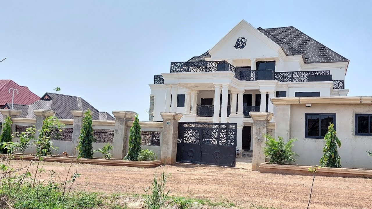 I found a house in Ghana built by a top architect for a politician..INCREDIBLE!