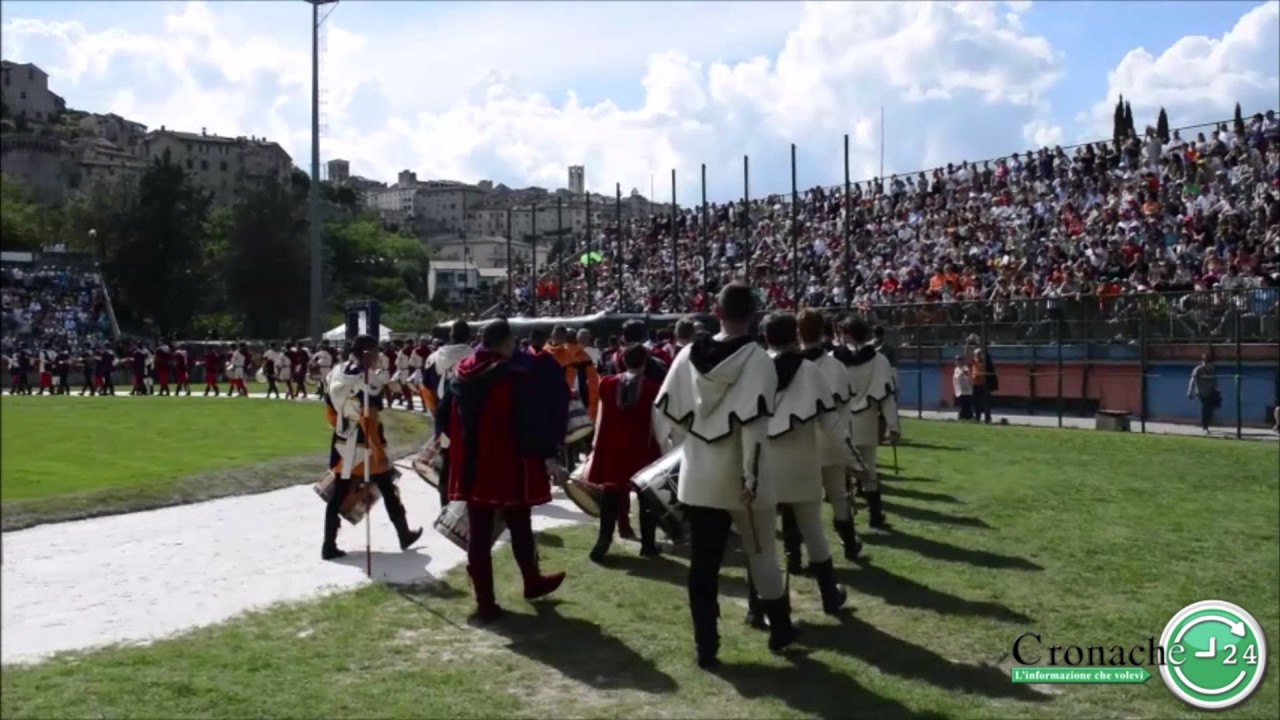 Esibizione dei gruppi musici al Campo de li giochi - Corsa all'Anello 2017 - Narni
