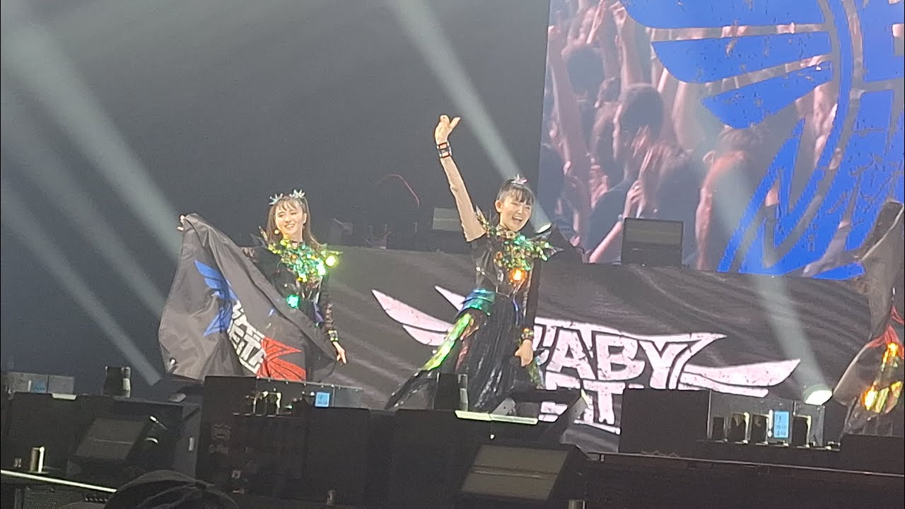BABYMETAL - ROAD OF RESISTANCE [Live à Paris, Le Zénith - 28 mai 2025]