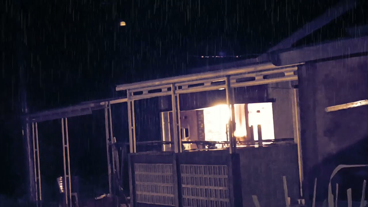 Optimize sleep quality with heavy rain on a fragile zinc roof at night 