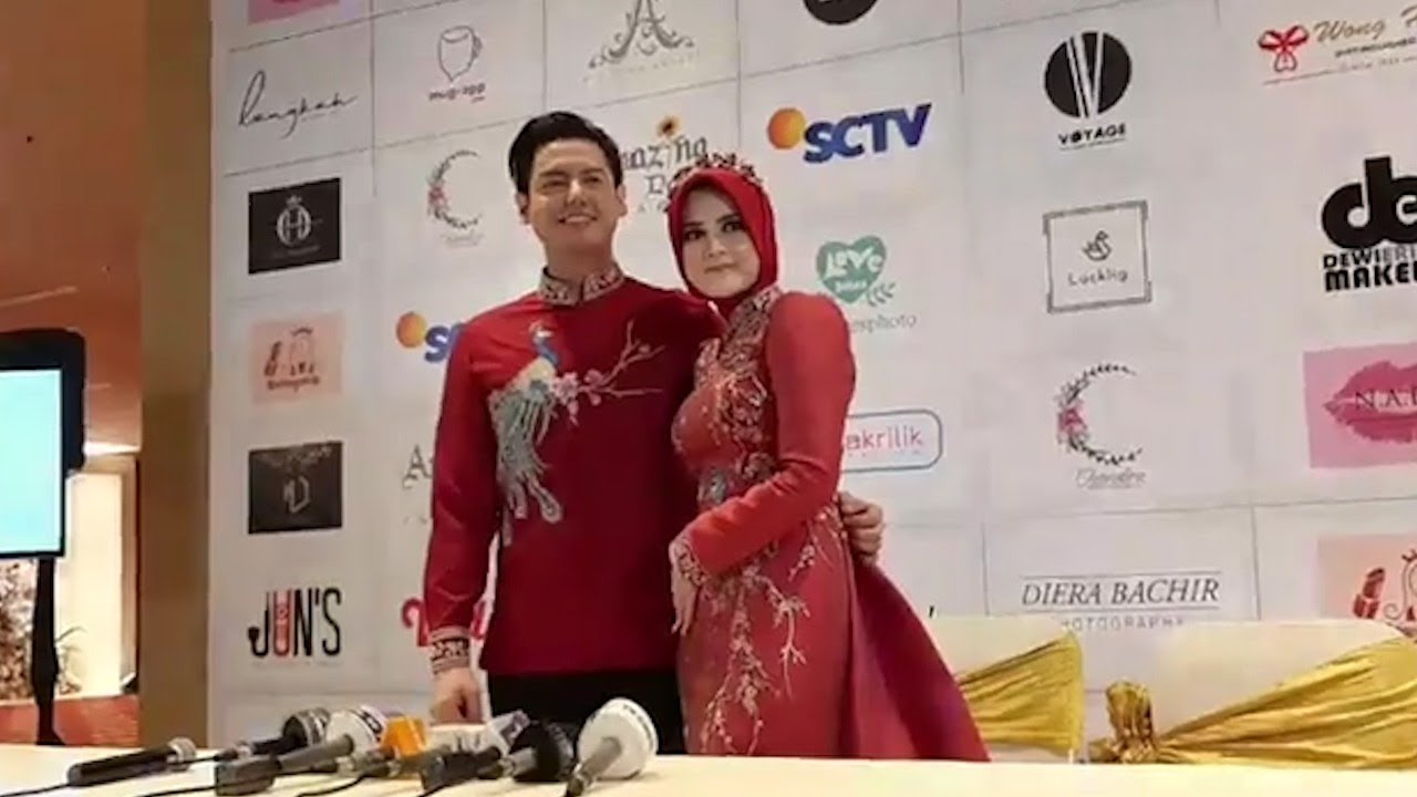 LIVE REPORT: Blak-blakan Cut Meyriska dan Roger Danuarta Tentang Resepsi Pernikahan
