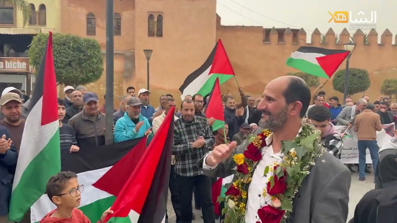 استقبال حاشد للمعتقل المناهض للتطــ.ــبيع محمد البوستاتي لحظة خروجه من الســـجن بعد عام من الاعتقال 