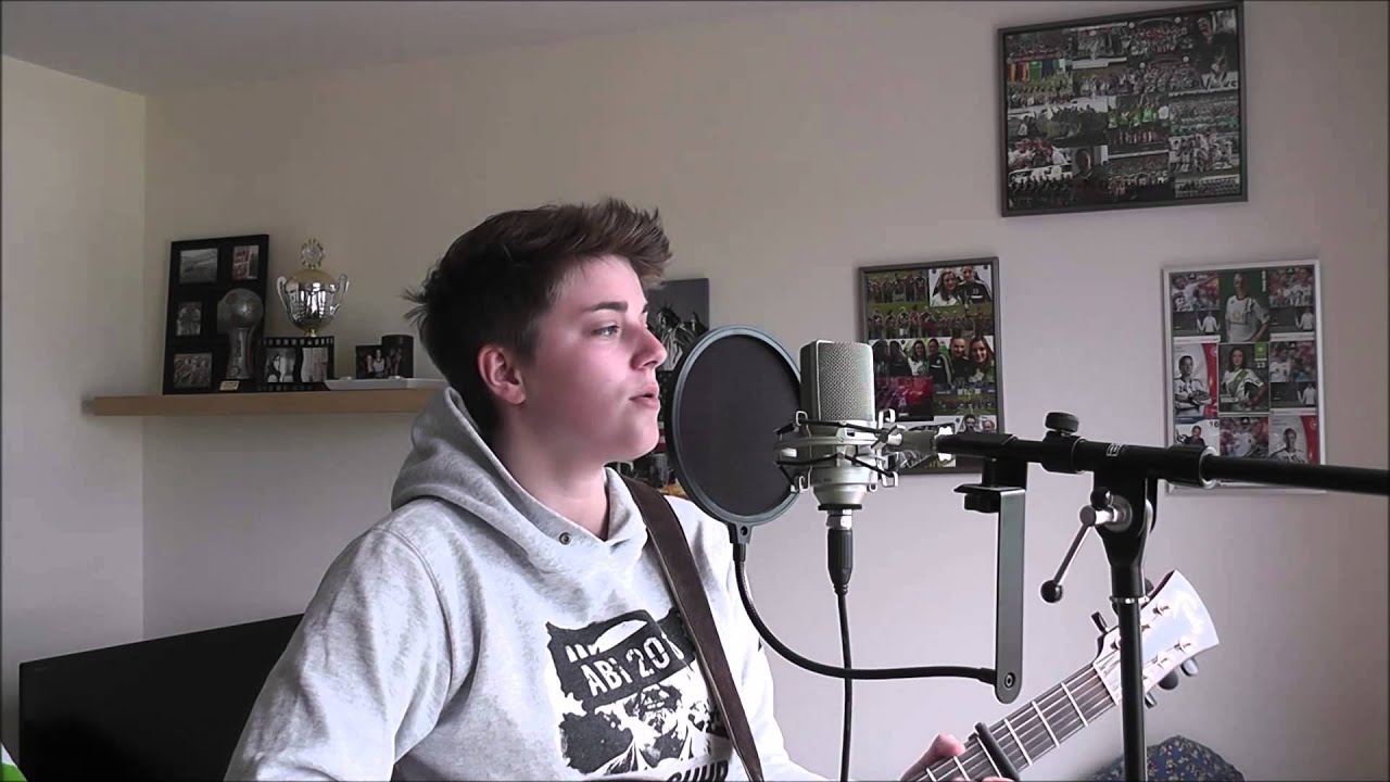 A Monster Like Me - Morland & Debrah Scarlett (cover by Céline)