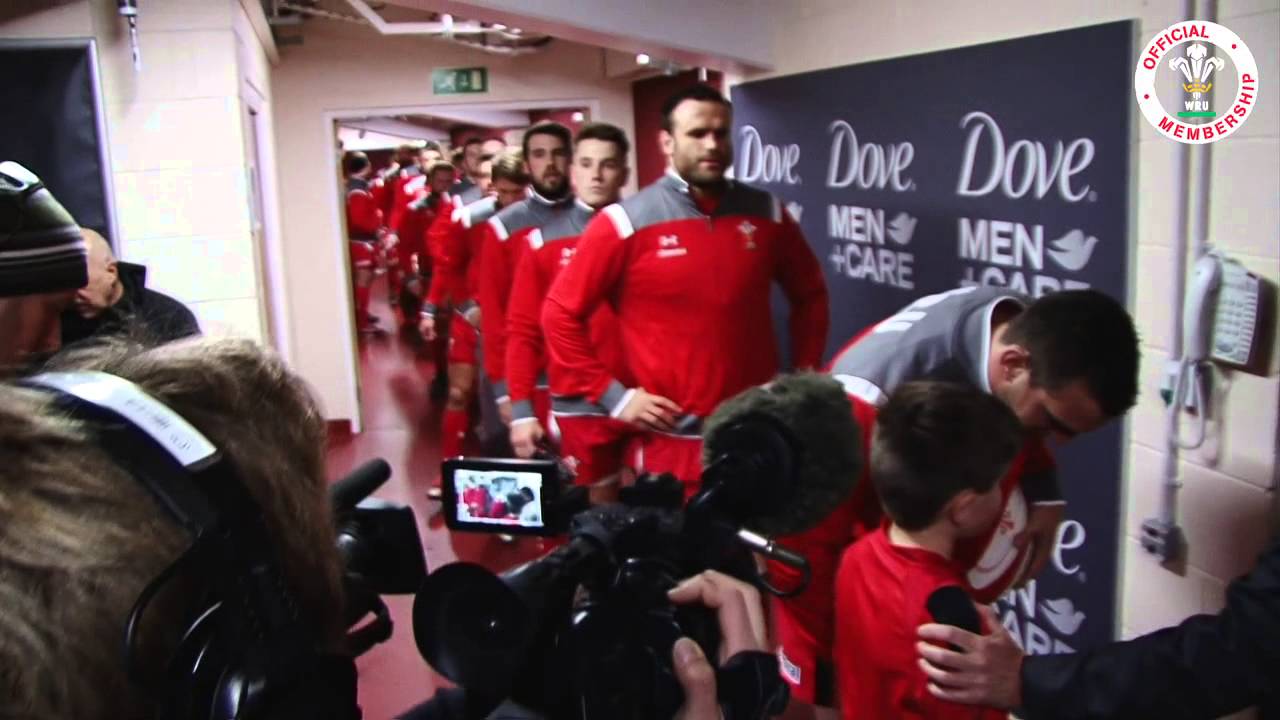 Tunnel Cam: Wales v South Africa