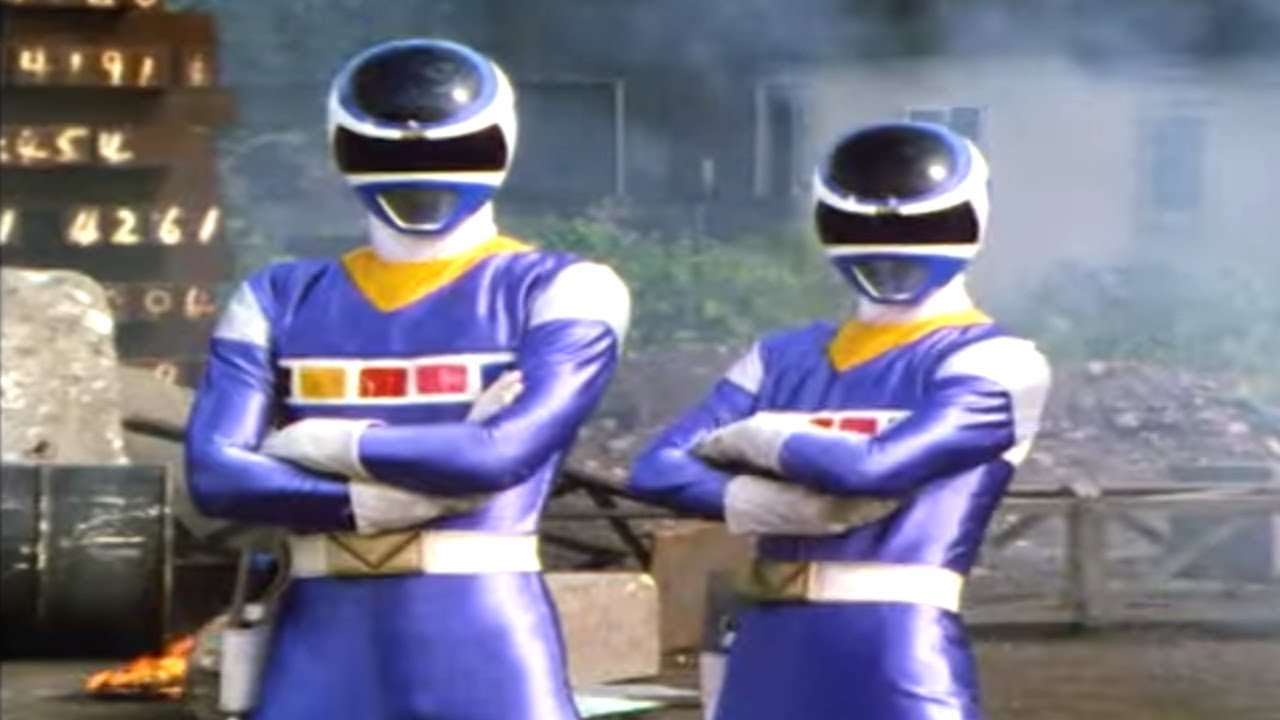 Cinq Semblables | In Space | Épisode Complet | S06 | E34 | Power Rangers en Français