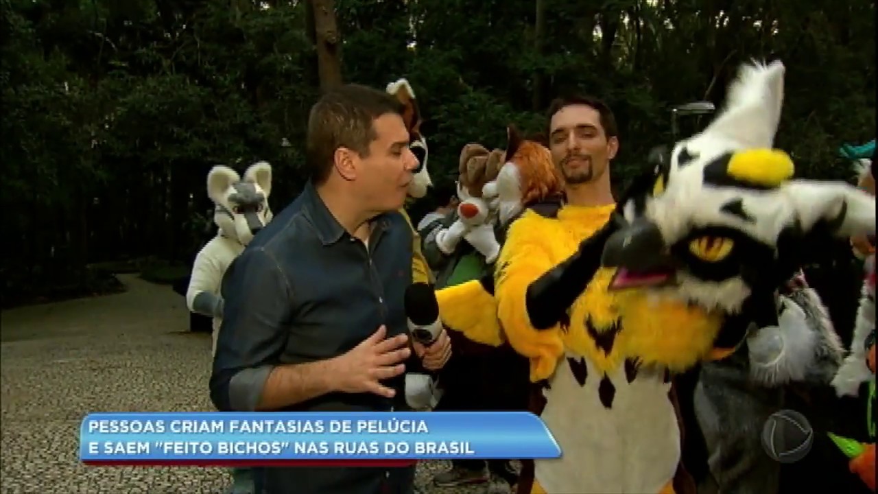 Furry: febre das fantasias de pelúcia invade o Balanço Geral