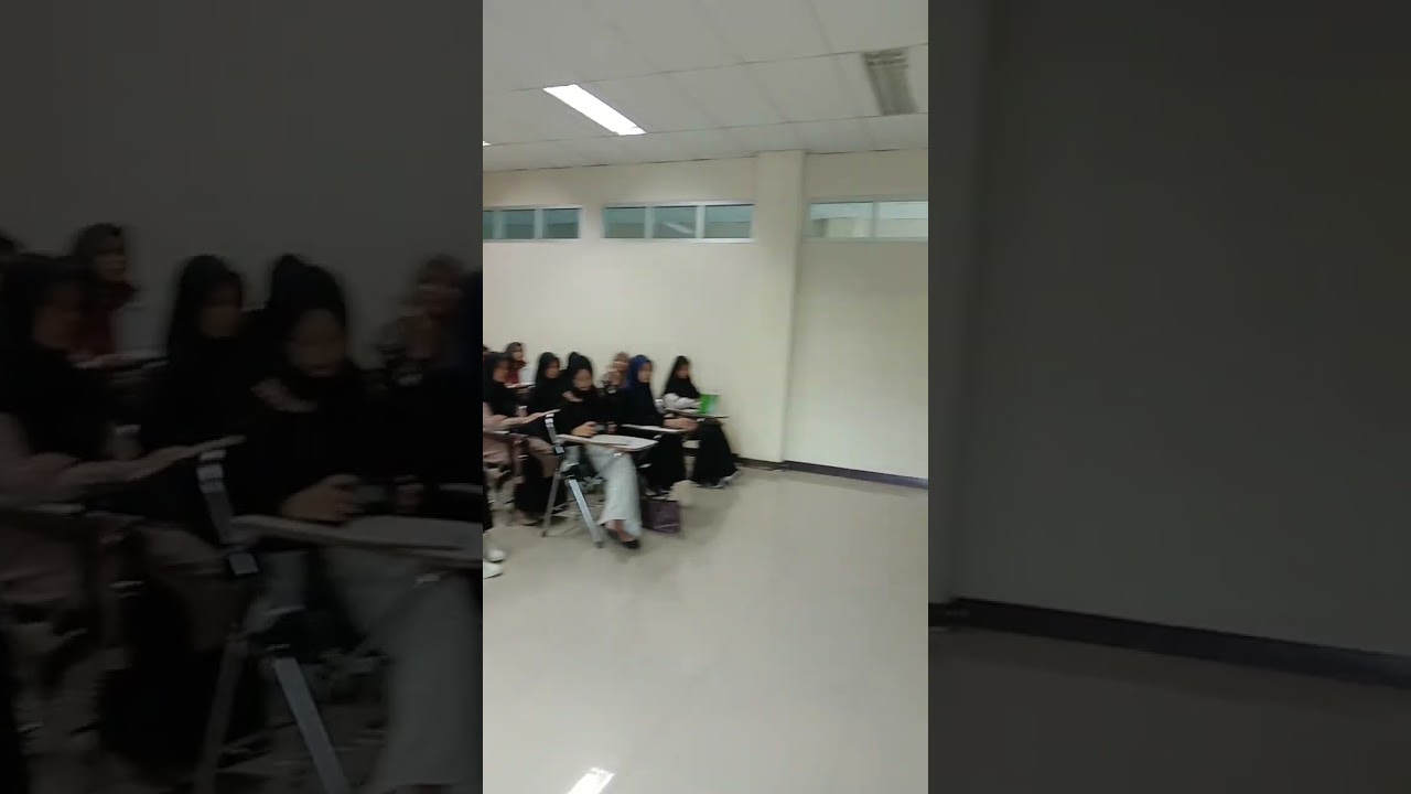 Presentasi Keren Mahasiswa UBH , Mata Kuliah Kebunghattan