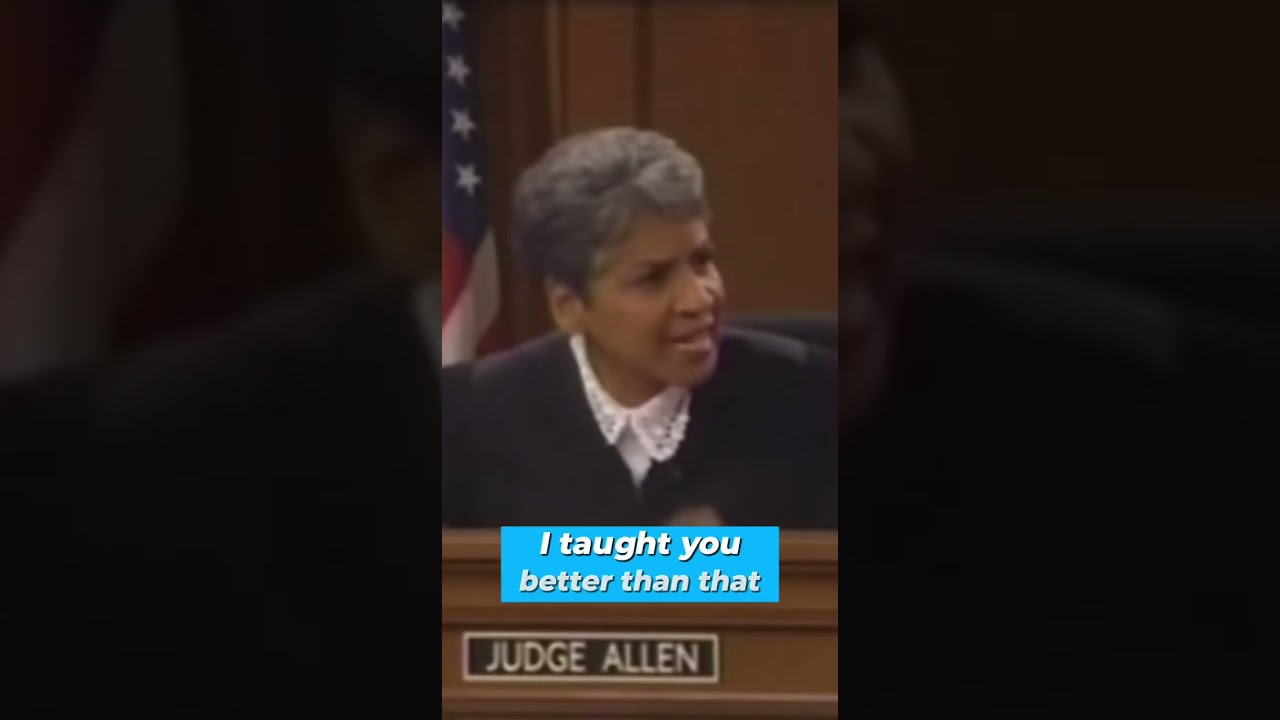 Старый судья ругает молодого адвоката #владелецкаренгетса #драмавсудебномзале #смешно