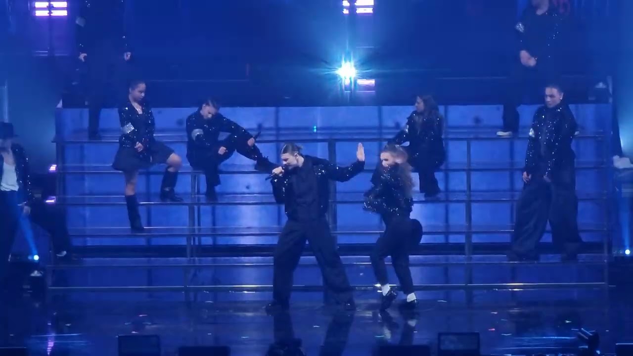 STAR ACADEMY TOUR 2024 - Medley de Michael Jackson (Collégiale) - Zénith d'AMIENS (10 mars 2024)