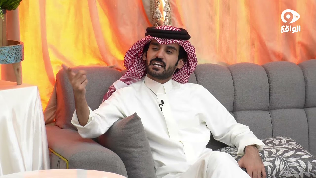 تهديد مساعد العمده شخبوط الدوسري للمتسابقين | #كاريزما17