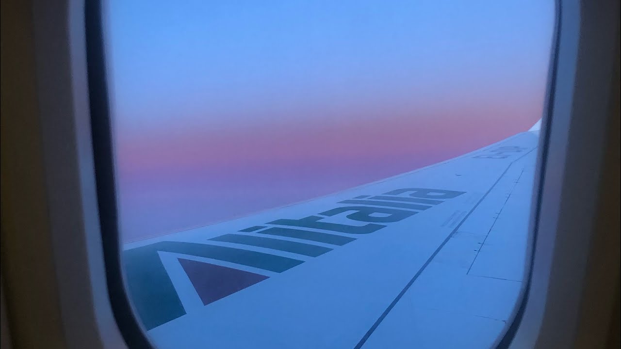 VERY SHORT TRAVEL VLOG &bull; FROM USA TO ROME ITALY&bull; 10+ HOUR FLIGHT&bull;