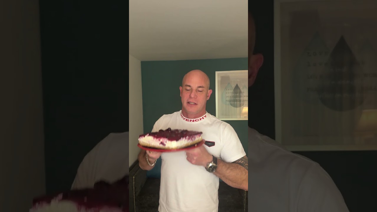 259 days. A day in the life of an addict. Roast pork and forest fruits cheesecake for a calm Sunday