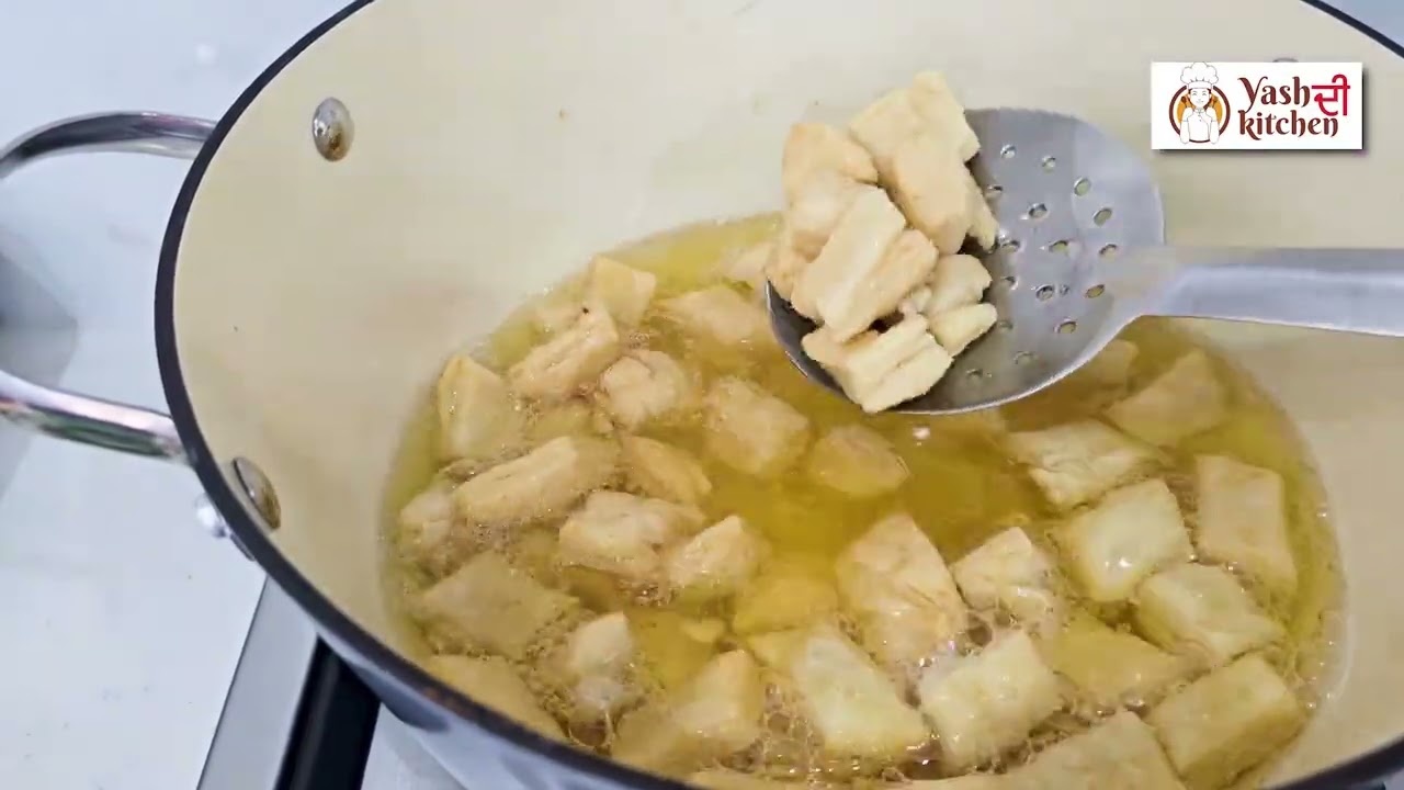 ✨ Shakkar Paare Recipe | Crispy Sweet Shakarpare |Holi special | YashdiKitchen ✨
