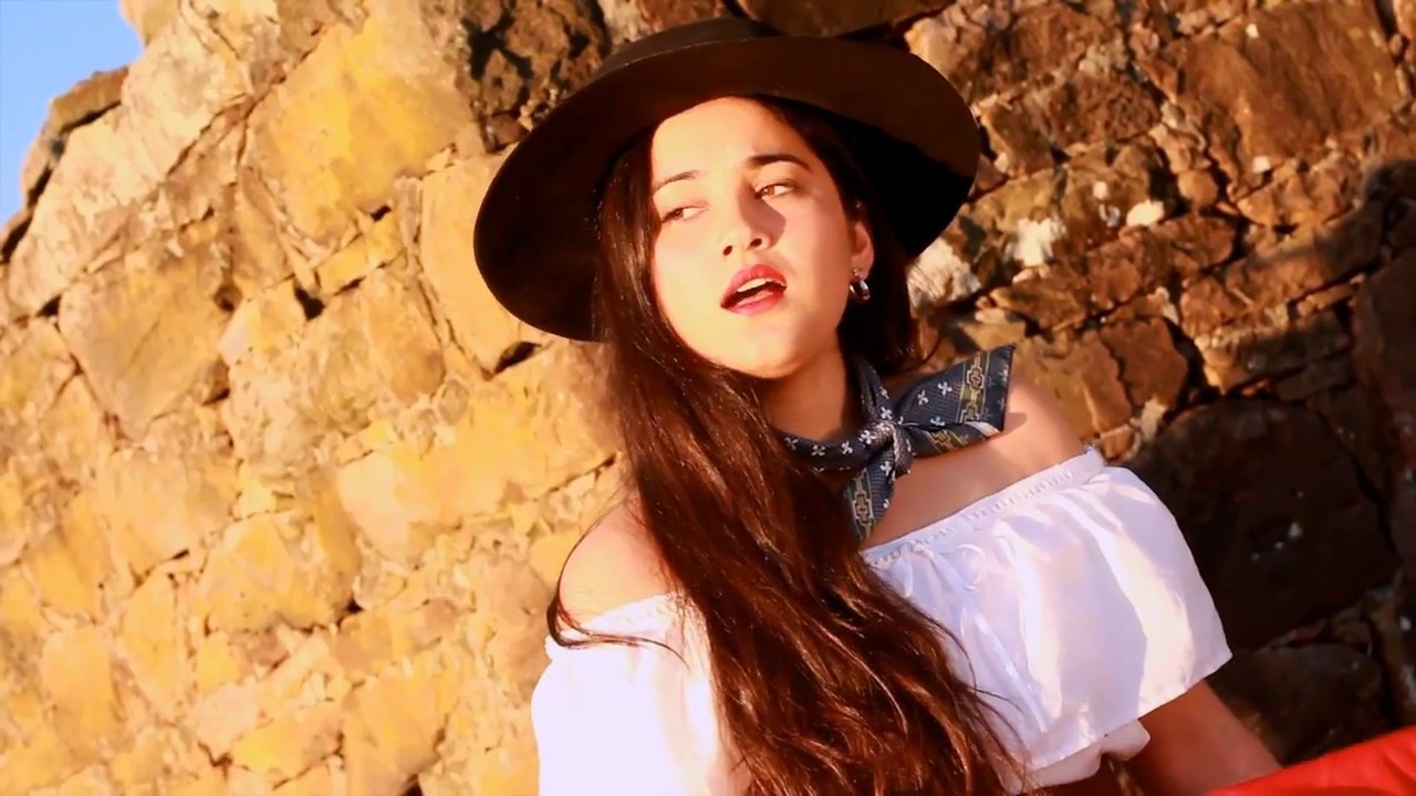 A Delicada - Pilar Apesetche