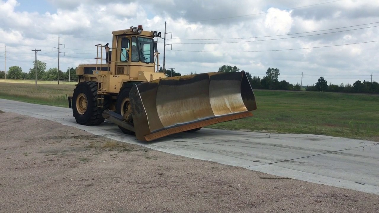BigIron.com  1981 Cat 824C Wheel Dozer  09-13-17 auction
