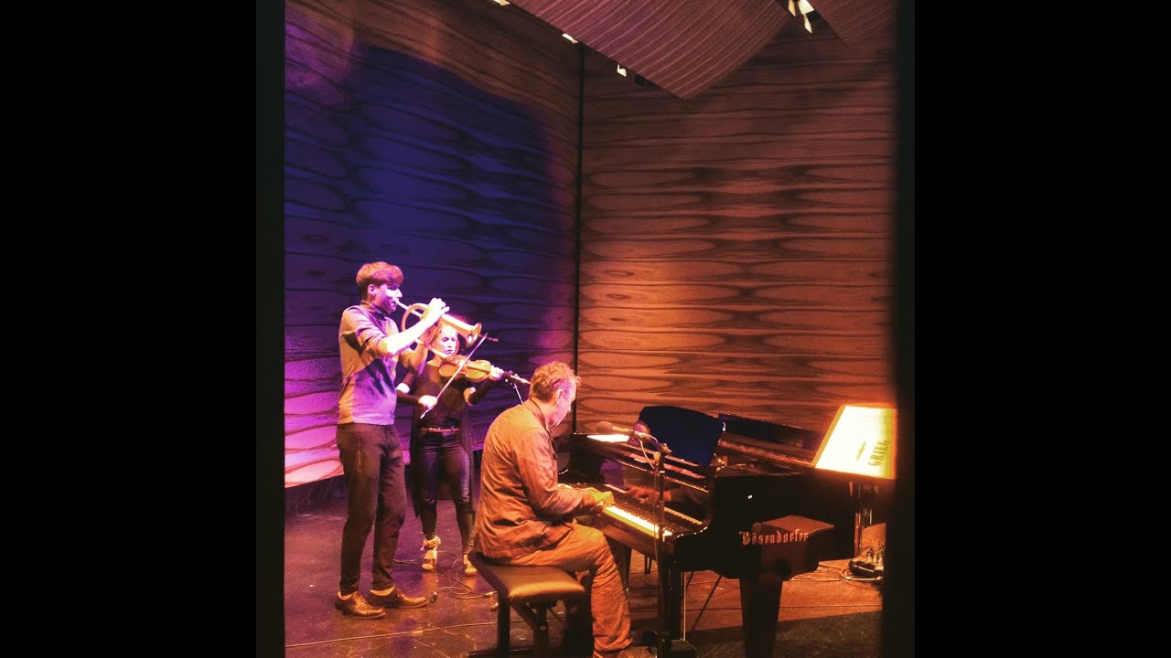 Ramsch & Rosen mit Hubert von Goisern // „The New Austrian Sound of Music (NASOM) geht um die Welt“