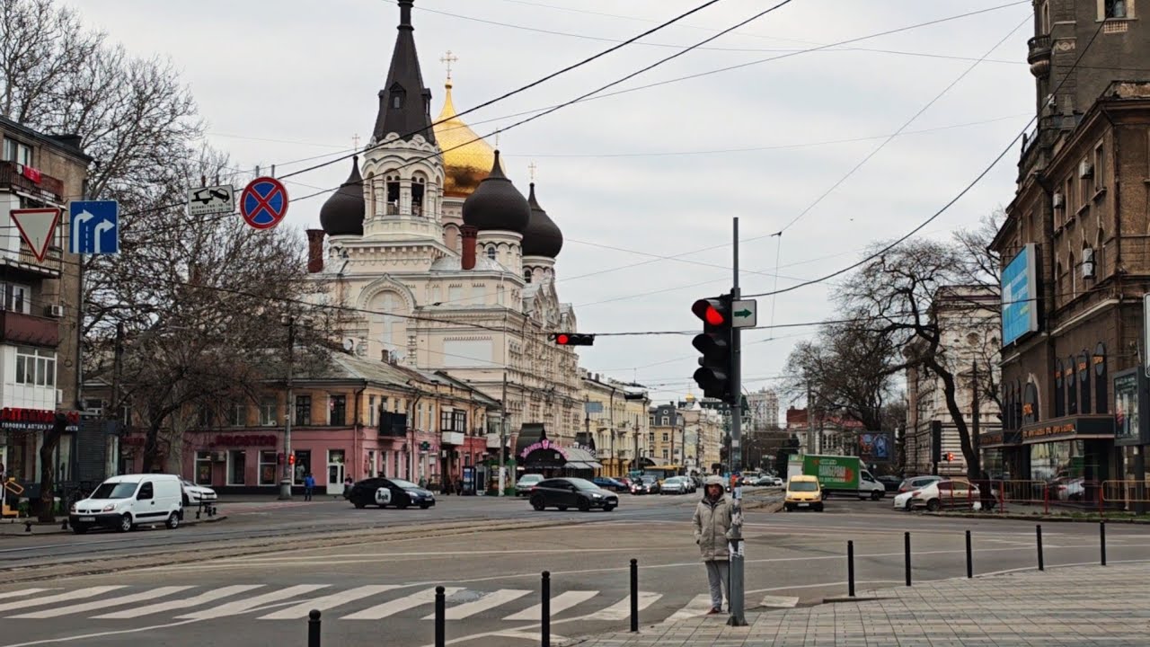 Odesa Walking Tour 🇺🇦 | From New Pryvoz Market to Panteleimonivska & Kanatna | City Walk 4K
