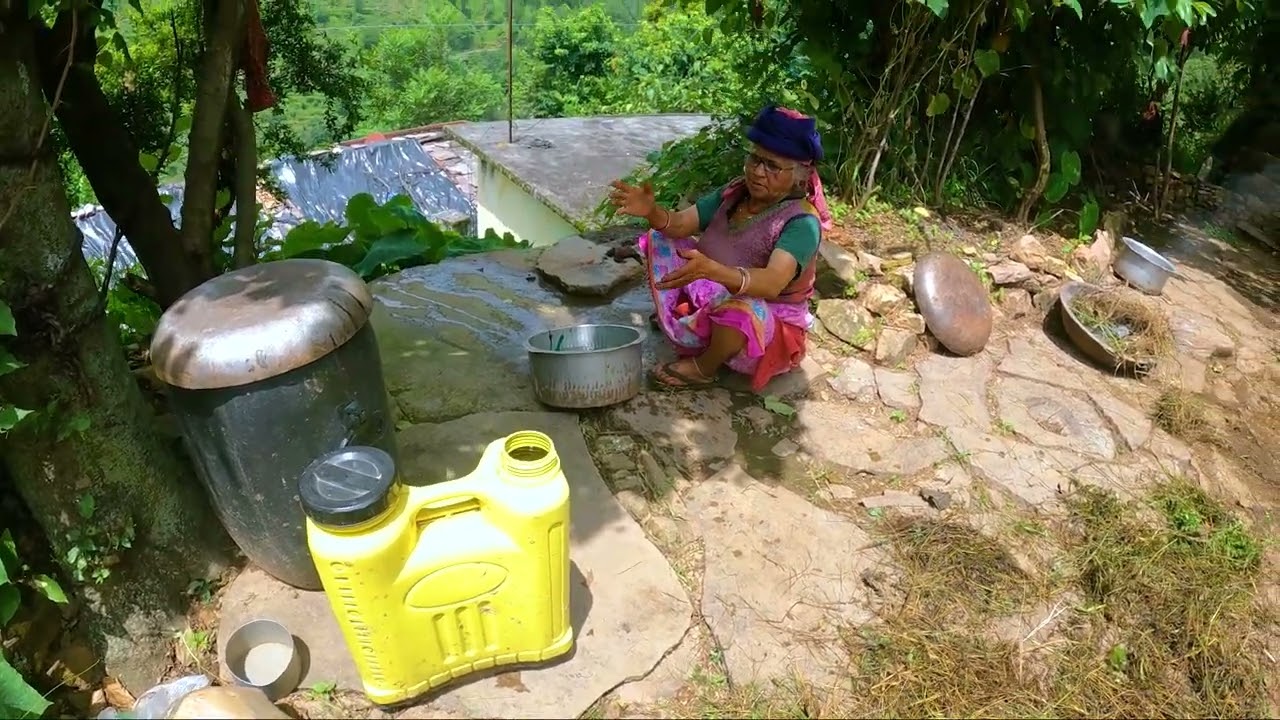 Silence In The Courtyard Of Uttarakhand  ||  Rural Life In India