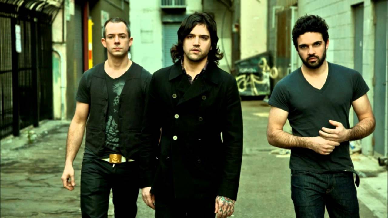 Crash Kings - No Looking Back (The Iceman Credits Song)