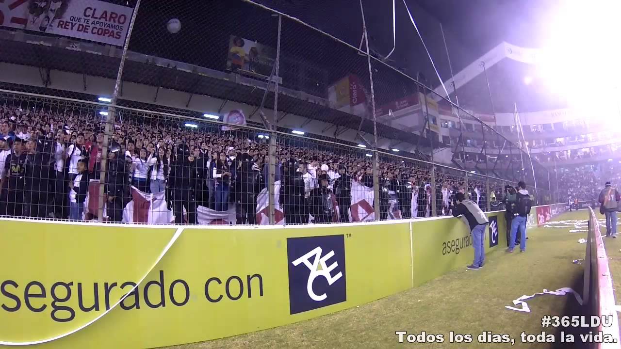 Liga Deportiva Universitaria 4 vs Sporting Cristal 1 (Mix De Barras) Noche Blanca 2015