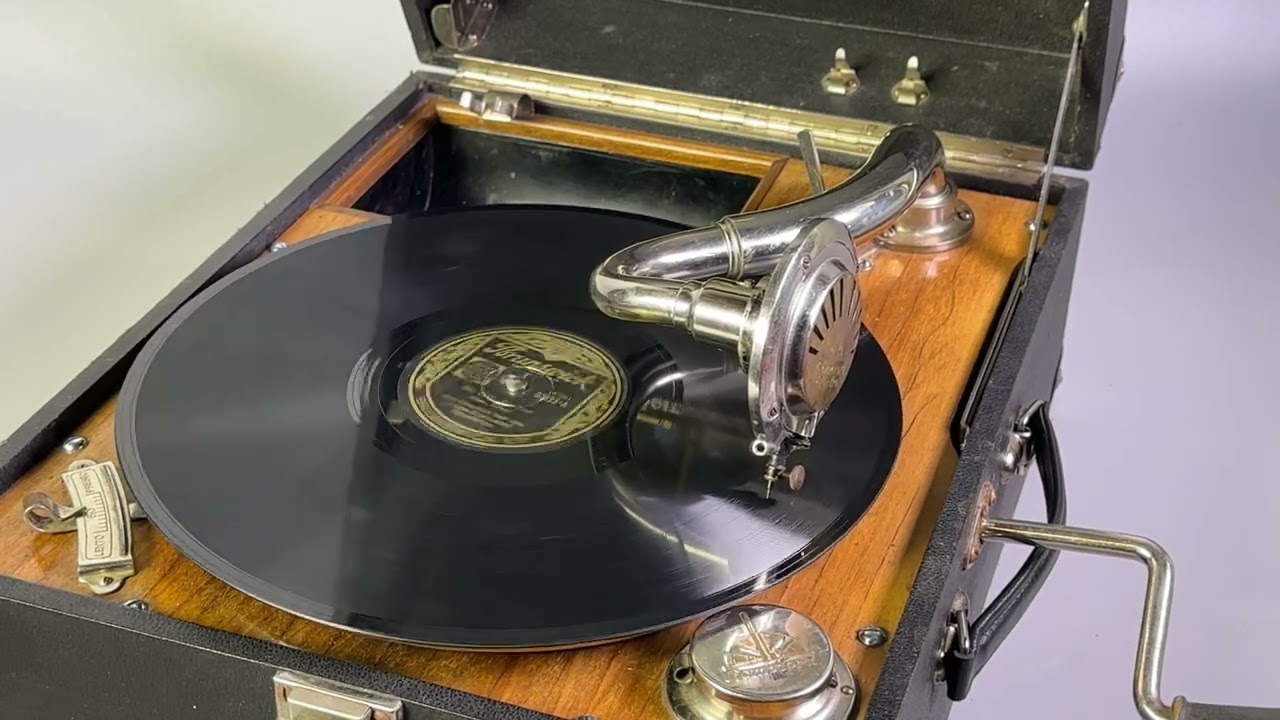 Koffergrammophon „Homocord“