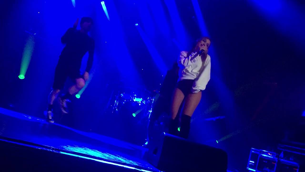 Everyday - Ariana Grande @ le Trianon Paris #HPLounge private show 06/08