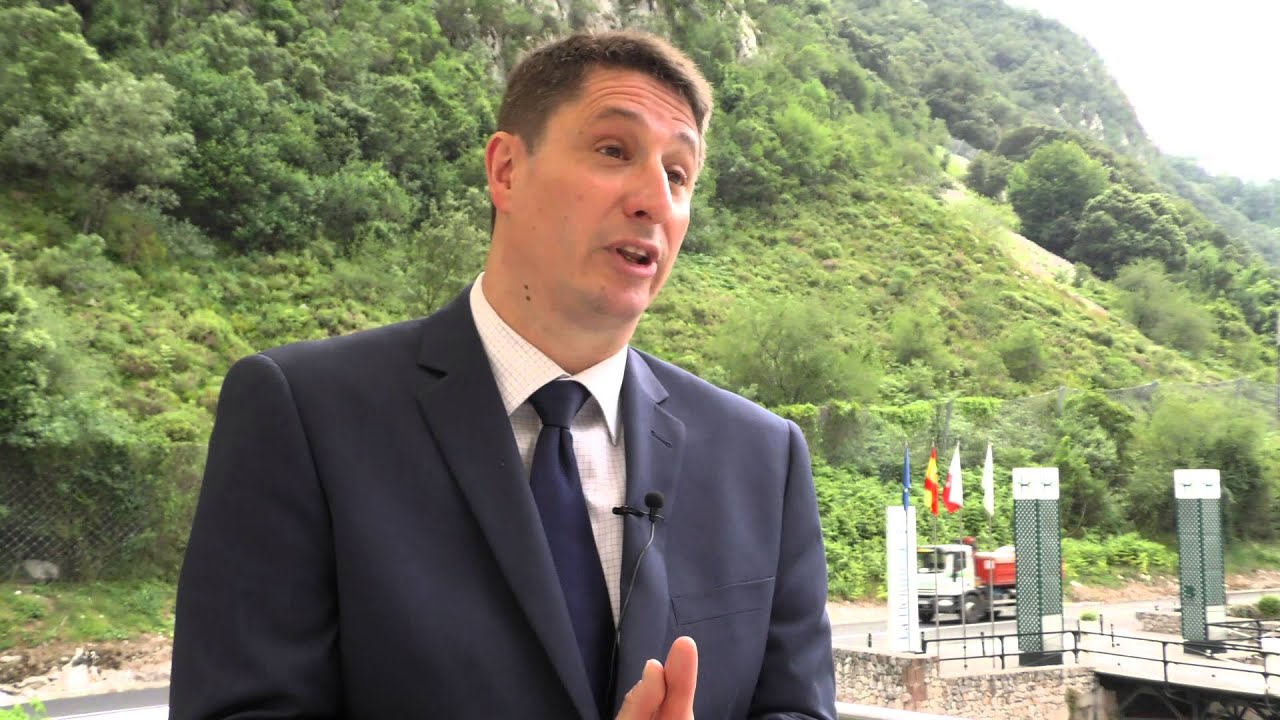 PARADA Y FONDA EN EL BALNEARIO DE LA HERMIDA