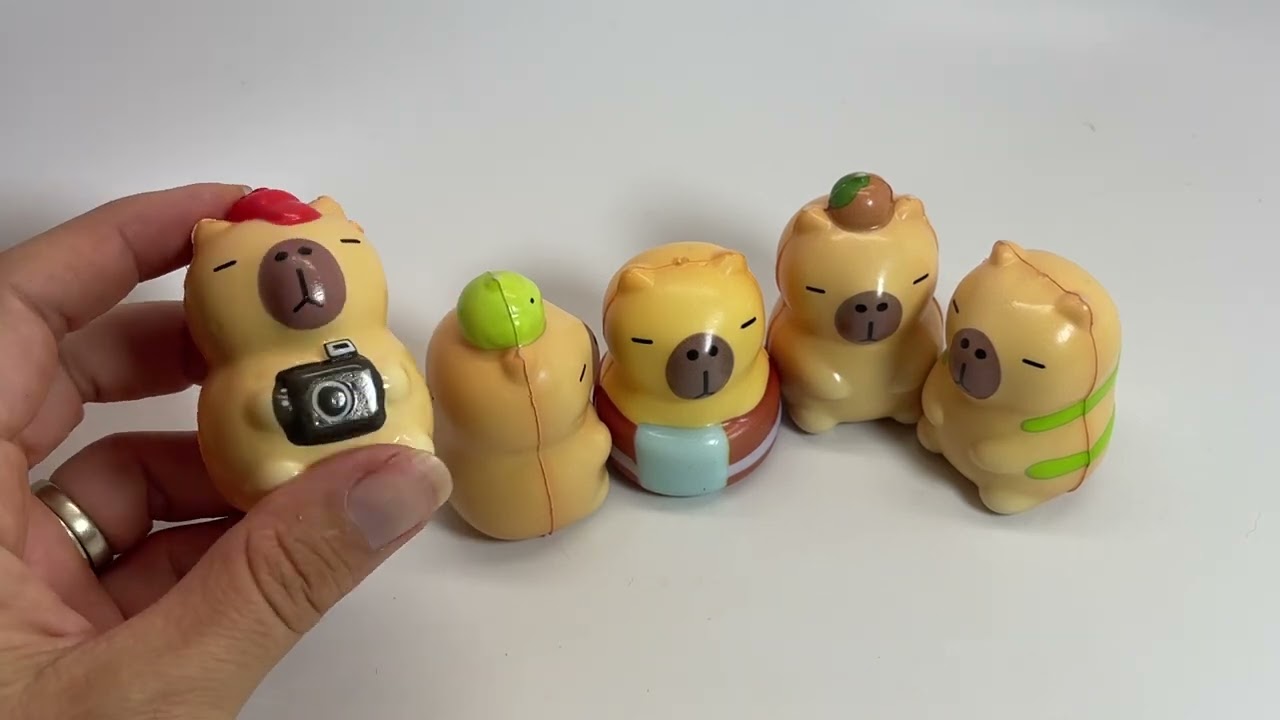 Tiny capybara slow rise squishies