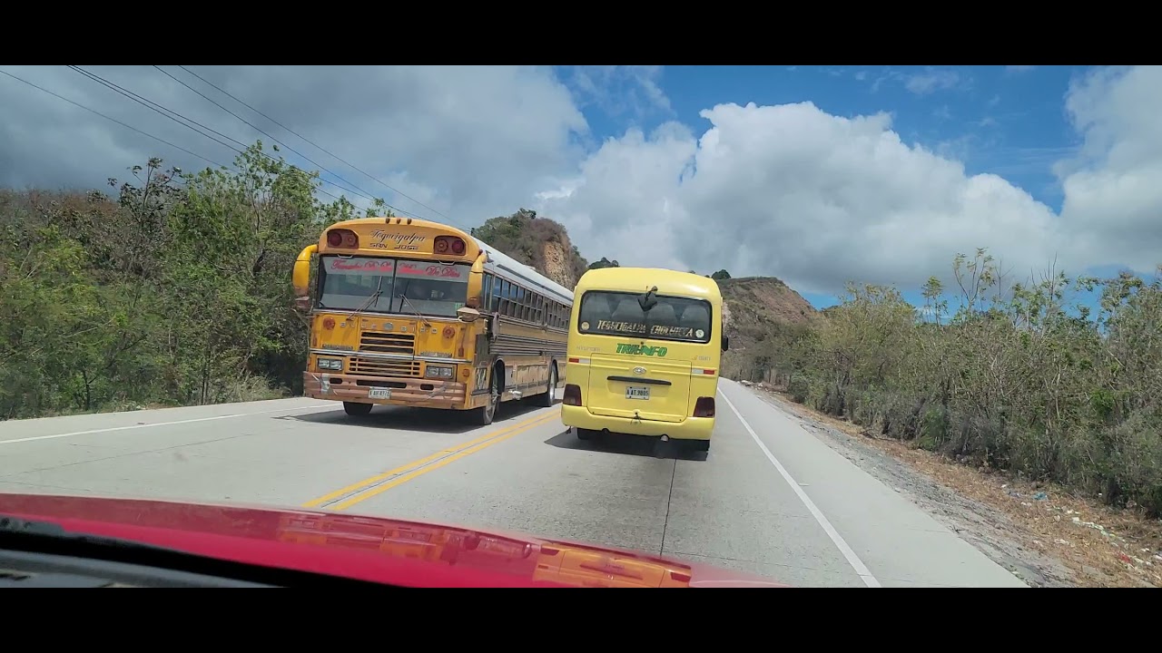 sabana grande,Francisco morazan Honduras,viajando por la carretera.
