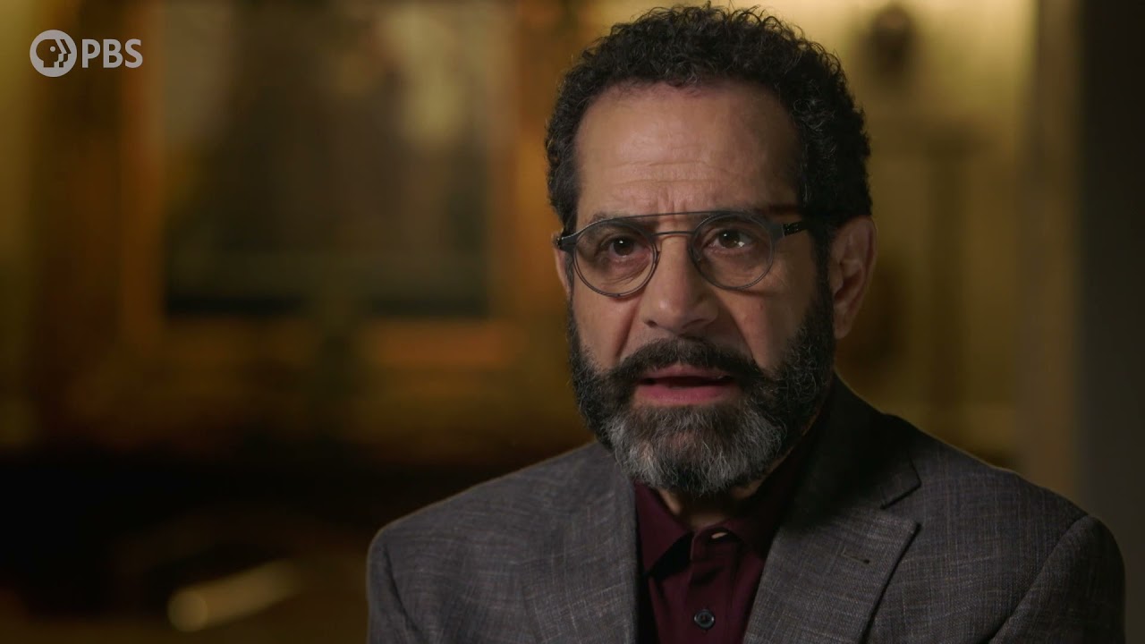How Tony Shalhoub’s Family Contributed to His Success