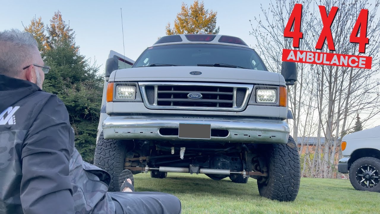 New 4x4  Ambulance | Walk Through The Inside And Wondeing About The Build