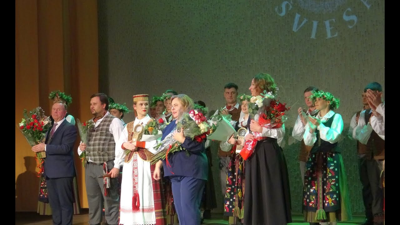Dainų ir šokių ansamblio „Šviesa“ 70 metų  veiklos jubiliejaus koncertas „Nuo Aušros iki paryčių“