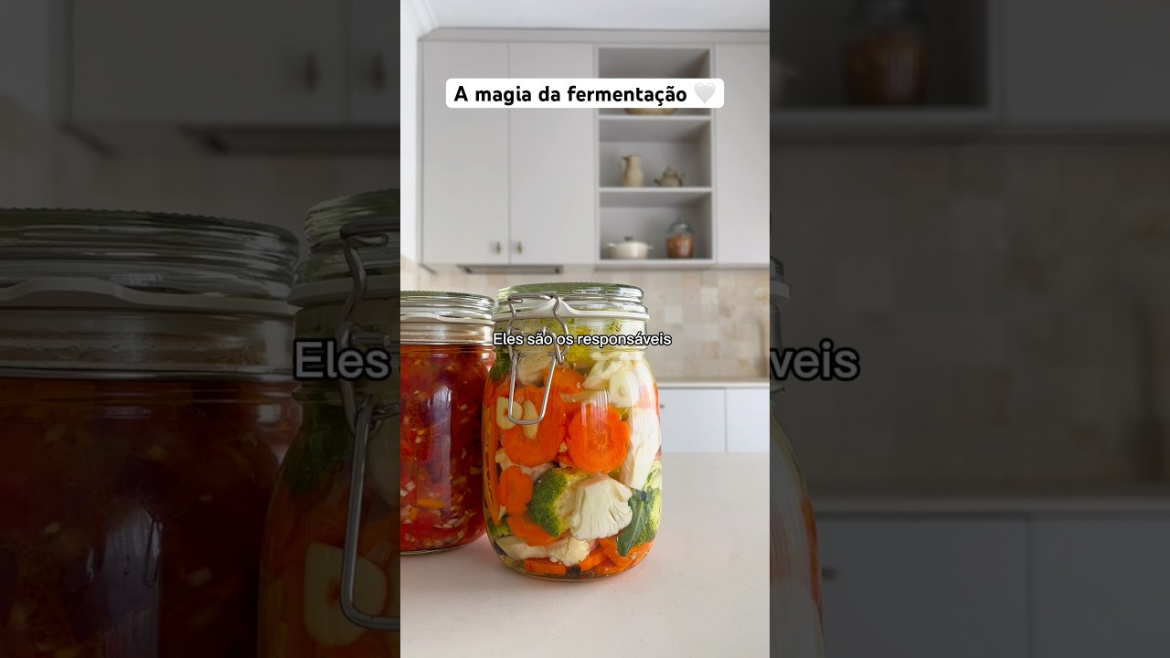 A magia da fermenta&ccedil;&atilde;o 🤍 #fermentar #fermentation #kombucha #fermentonatural #fermented #food