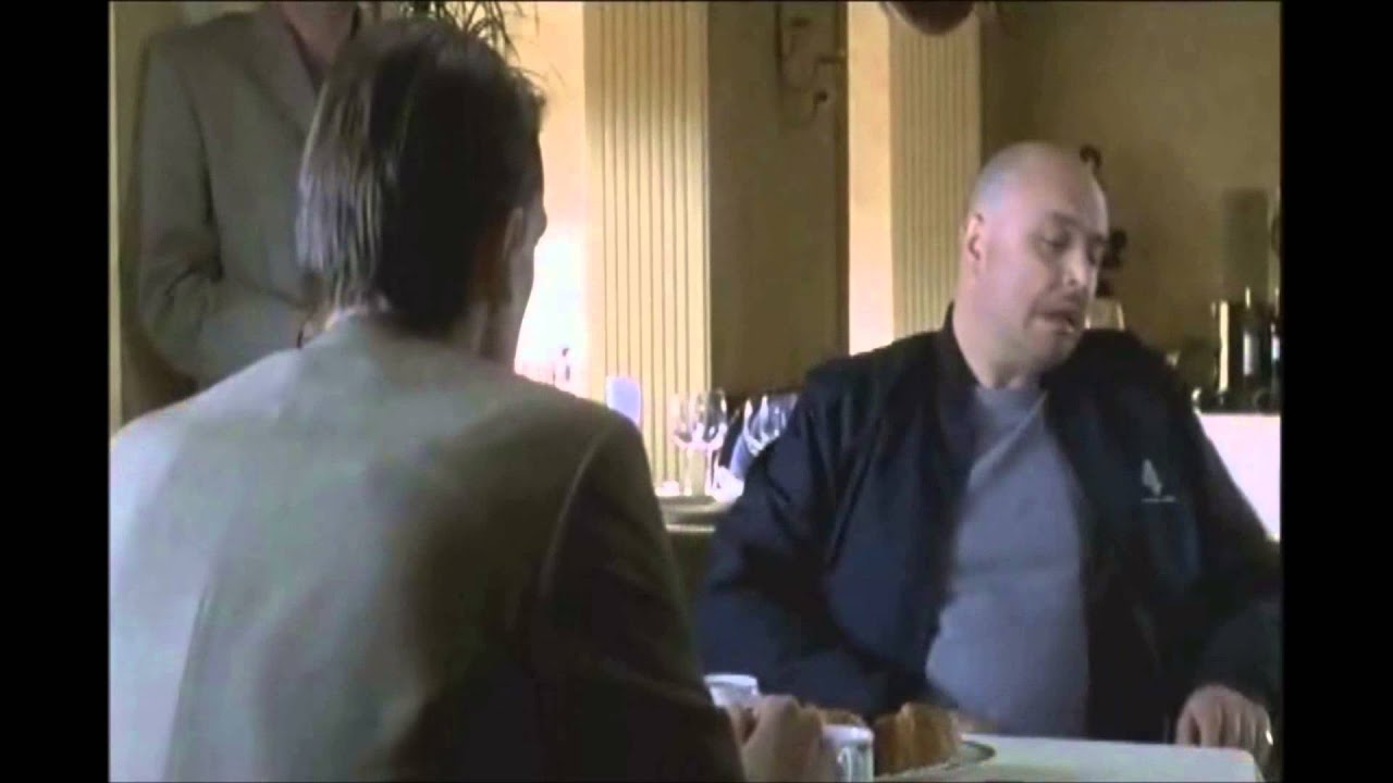 Manou Kersting als 'den Danny' Matroesjka's