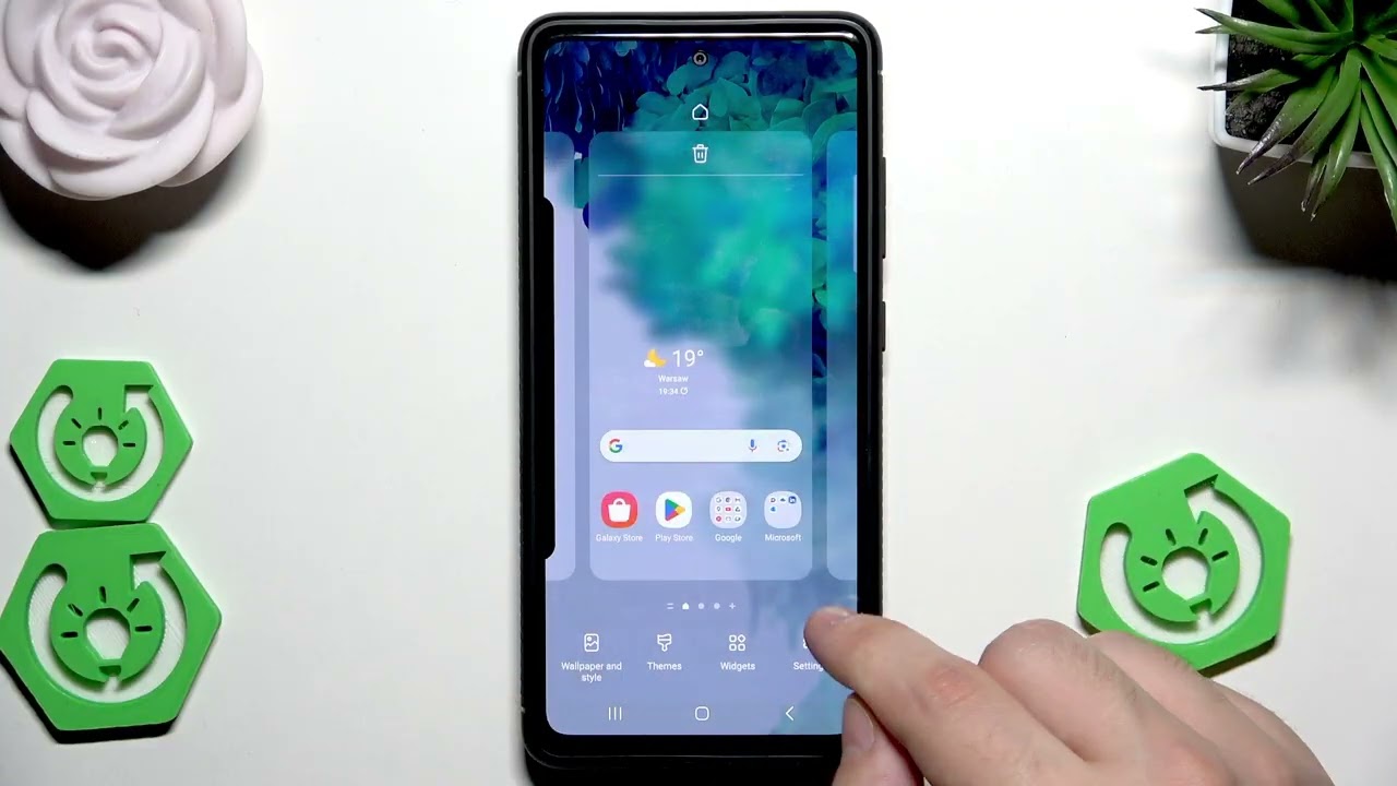 SAMSUNG Galaxy S20 FE 5G – Homescreen Tricks and Customization Tips