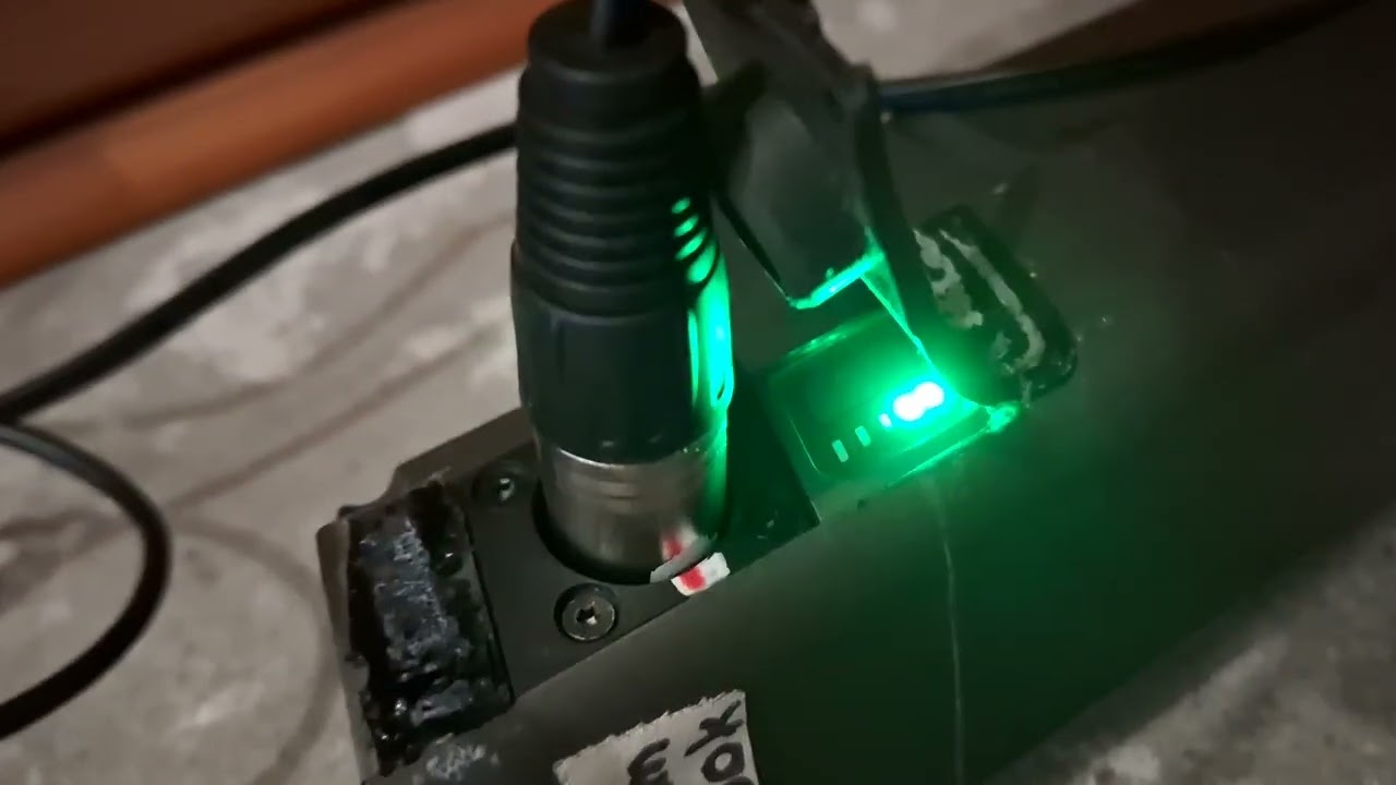 Batterij helemaal leeg  ....  morsdood  .... ?