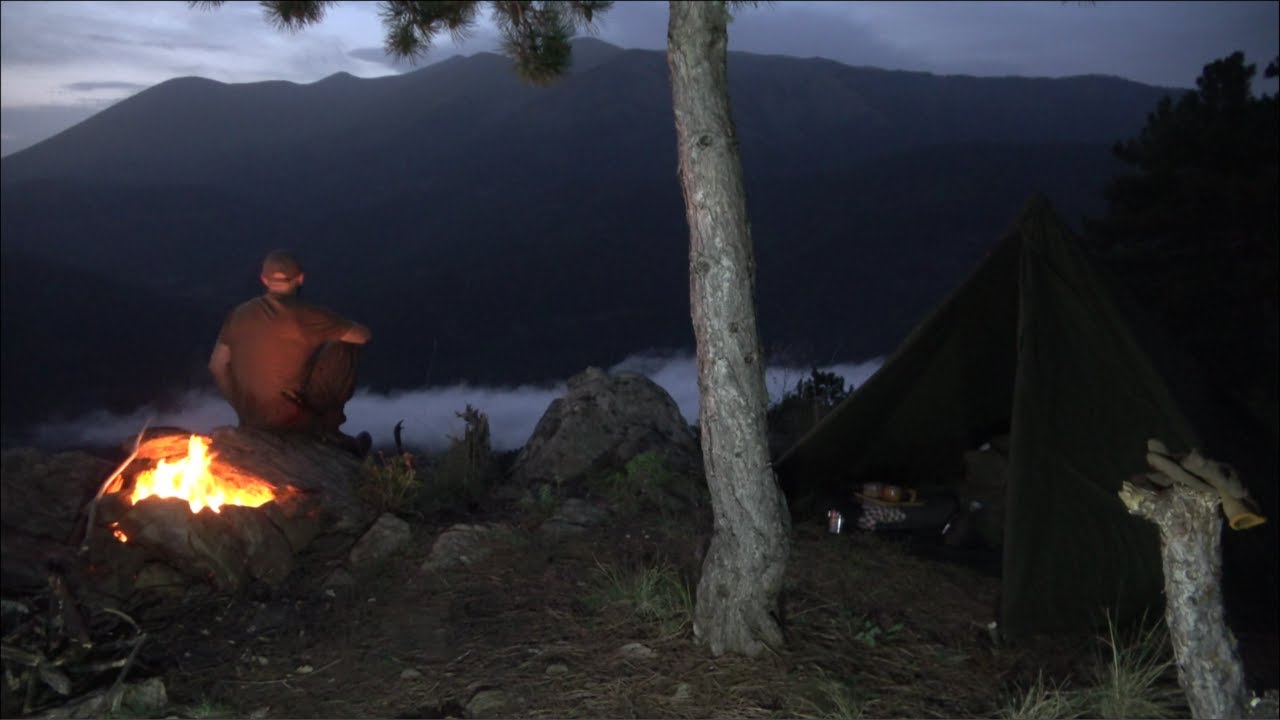 Bushcraft high on the mountain with amazing panoramic views! cooking over the fire, overnight trip!