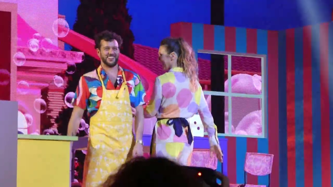 Les Enfoirés 2023 - Banana Split - Barbie girl (vendredi)