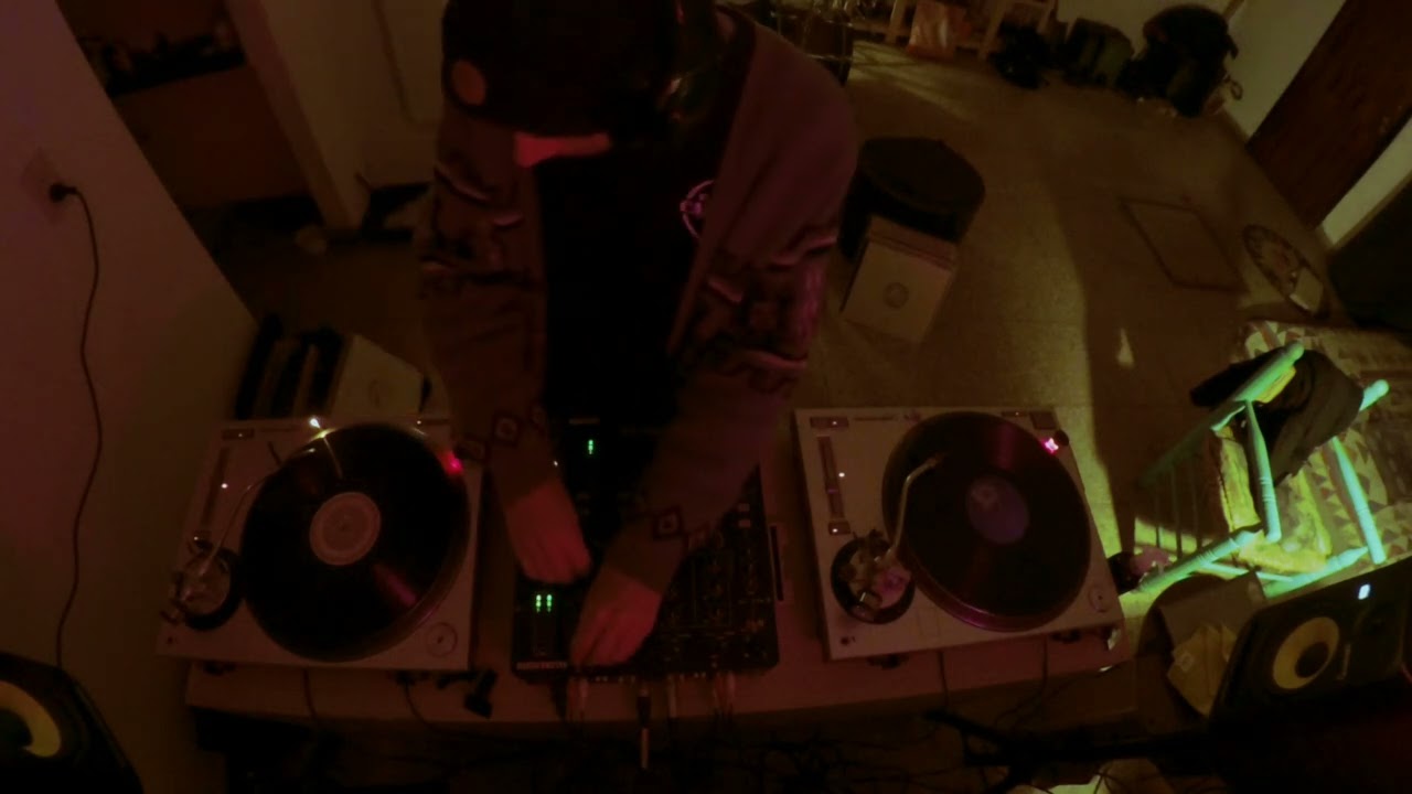 Deep vinyl mix