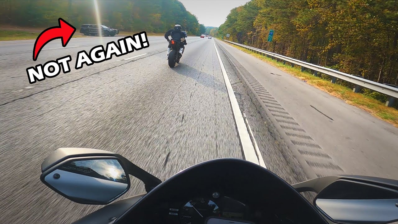Два Yamaha R6 врезаются в поток машин + полиция