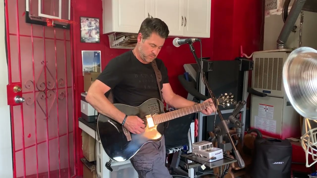 Godin A6 Ultra Guitar Review