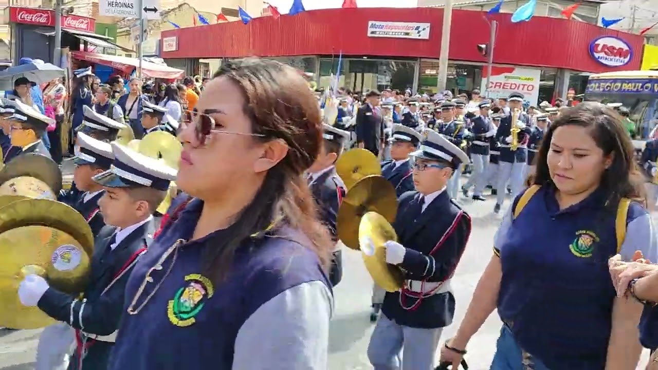 colegio Don Bosco Quintanilla Cbba llegando al desfile escolar 13/09/2023